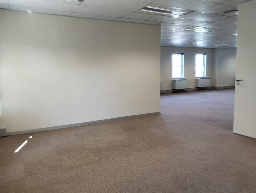 To Let commercial Property for Rent in Rosenpark Western Cape